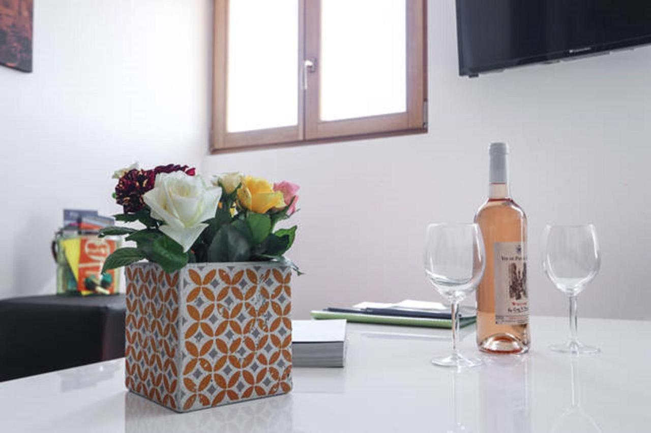 Gilly 4 - Exceptional 2Beds, Sea View, Modern,A/C, Old Town Nice Exterior foto